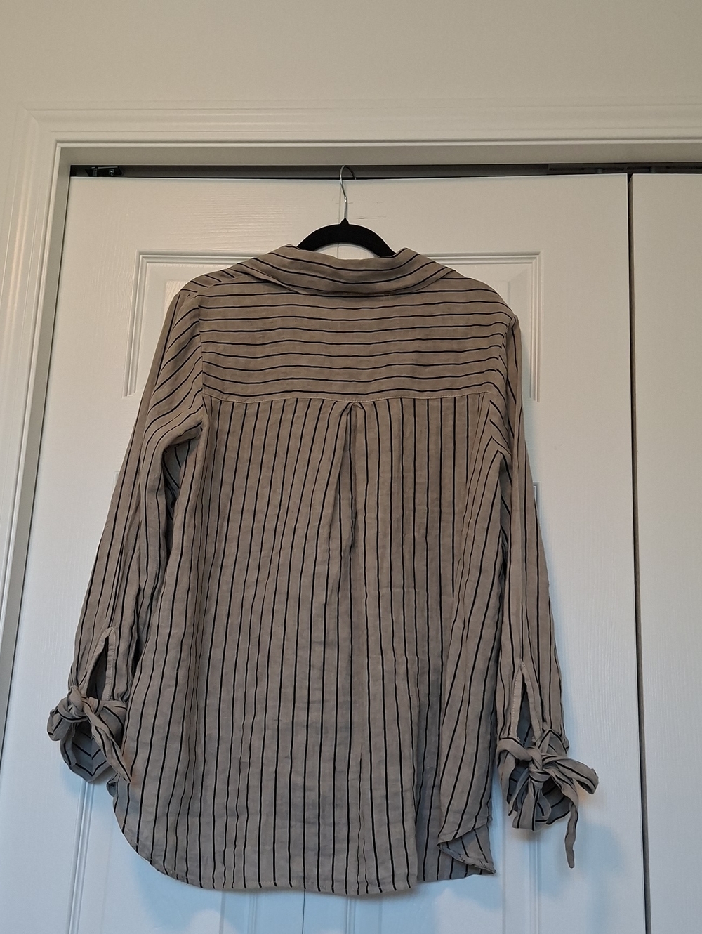 Linen Striped Button Down Blouse - Picture 5 of 6